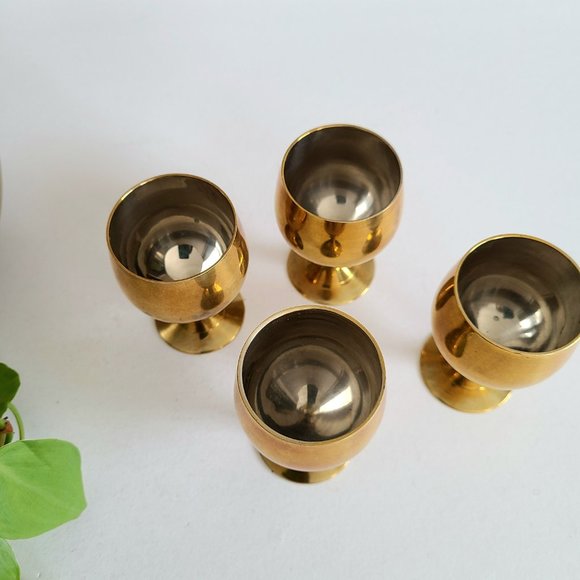 Set of 4 brass vine goblets. - Picture 2 of 7